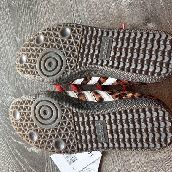 adidas Leopard-Print Sneakers with Red Accents - Picture 3 of 3